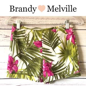 SALE🔥Brandy Melville OS Tropical High waist short